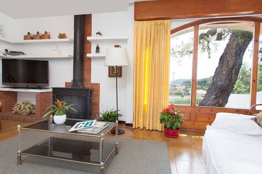 Maravillosa casa de vacaciones privada con Wifi, piscina privada, Tv, terraza y vista panorámica in Palafolls, Costa del Maresme