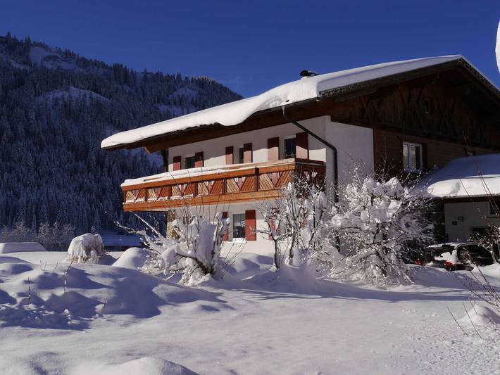 Ferienwohnung für 5 Personen, mit Garten und Balkon sowie Ausblick am Haldensee