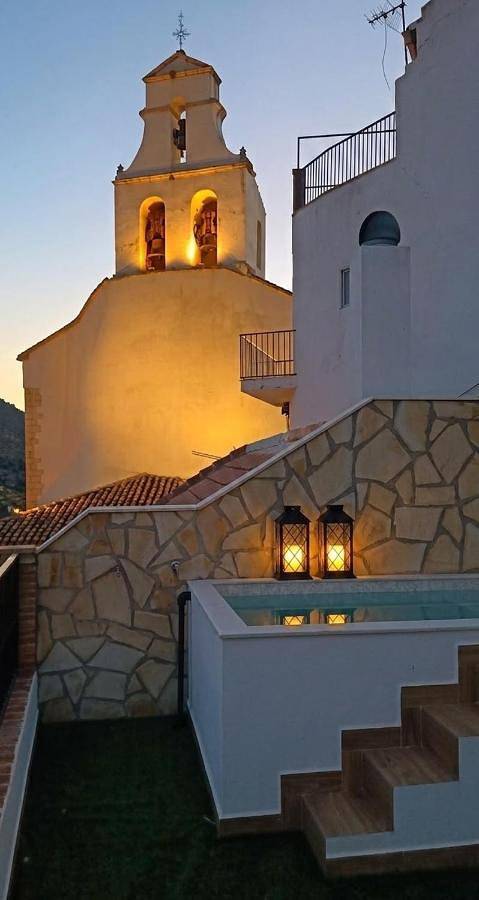 Casa de vacaciones para 6 personas, con piscina además de terraza y vistas - 1