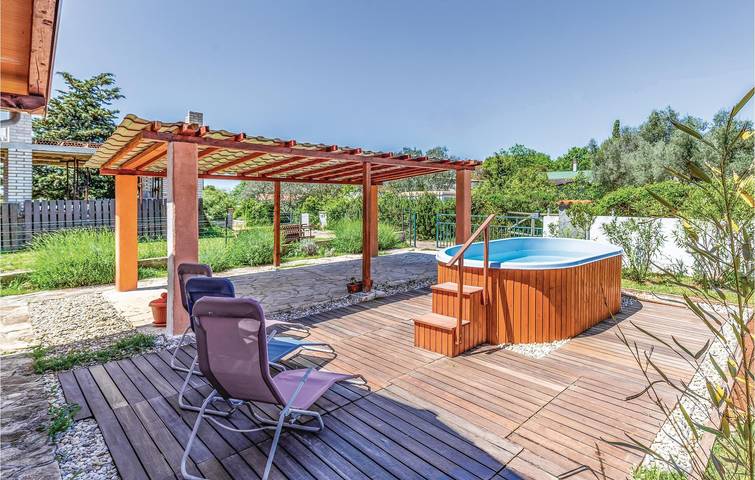 Ferienhaus für 6 Personen, mit Terrasse in Peroj - 3