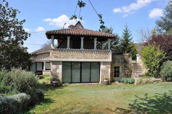 Location de vacances pour 3 personnes, avec balcon et jardin à La Boissière-d'Ans