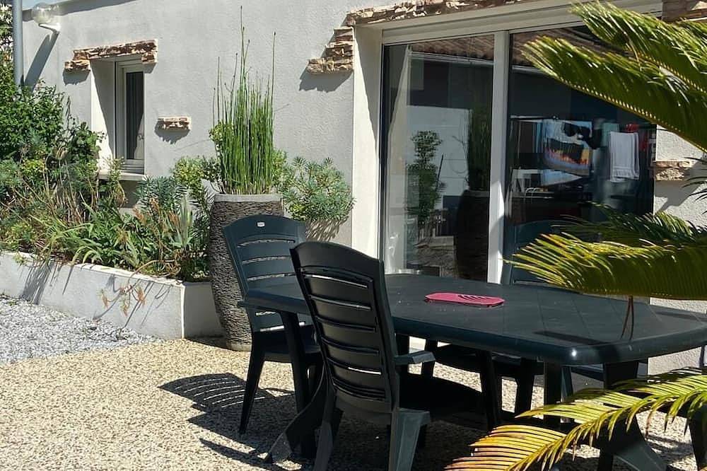 Appartement entier, Appartement de plain-pied moderne, spacieux, calme au fond d'une impasse in Saint-Vincent-de-Tyrosse, Côte d’Argent