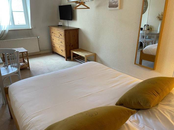 Hôtel pour 3 personnes dans Office de Tourisme de Villers sur Mer - 4