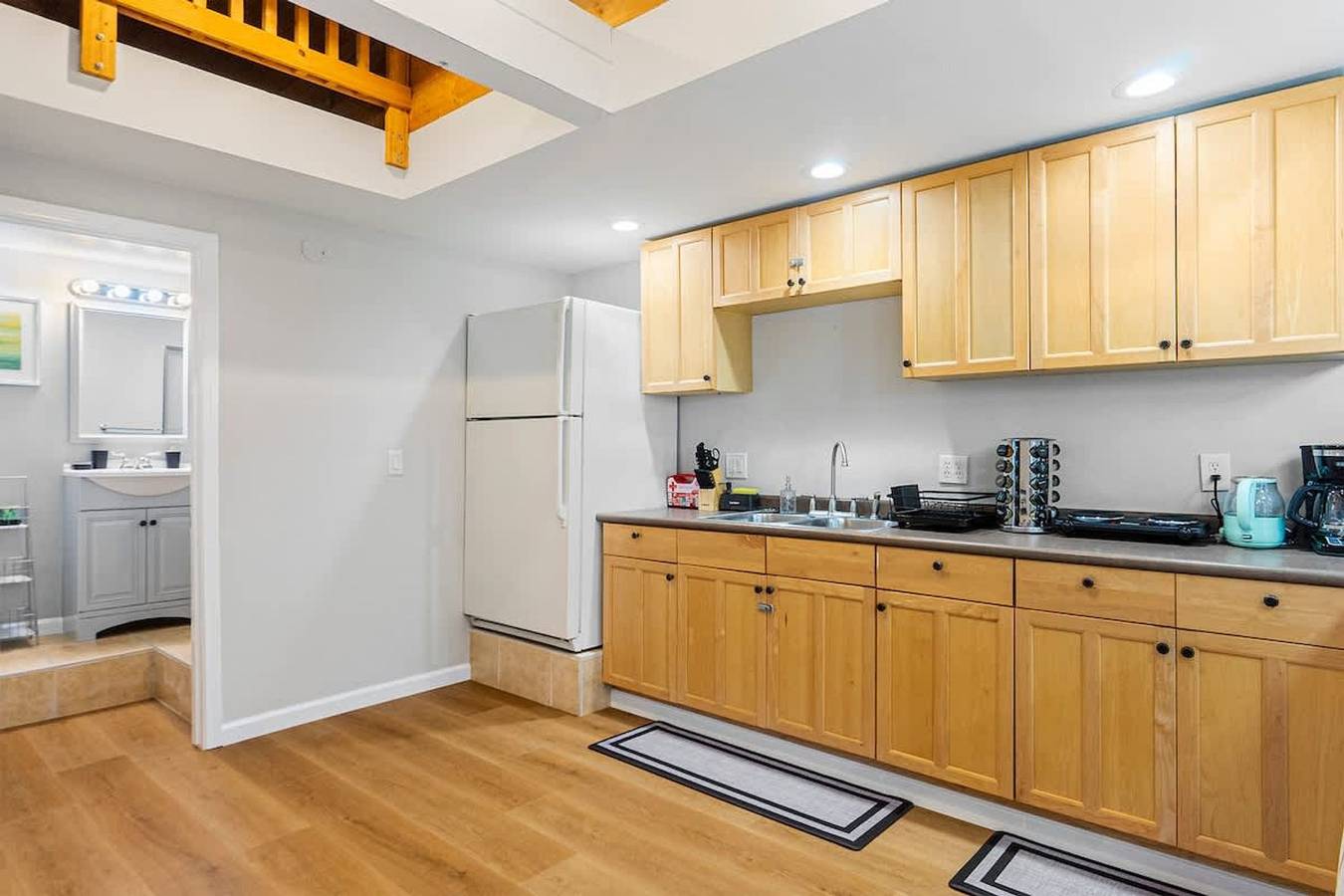 Entire apartment, Santa Clara Spacious 1Br Studio I Free parking in Santa Clara, Silicon Valley