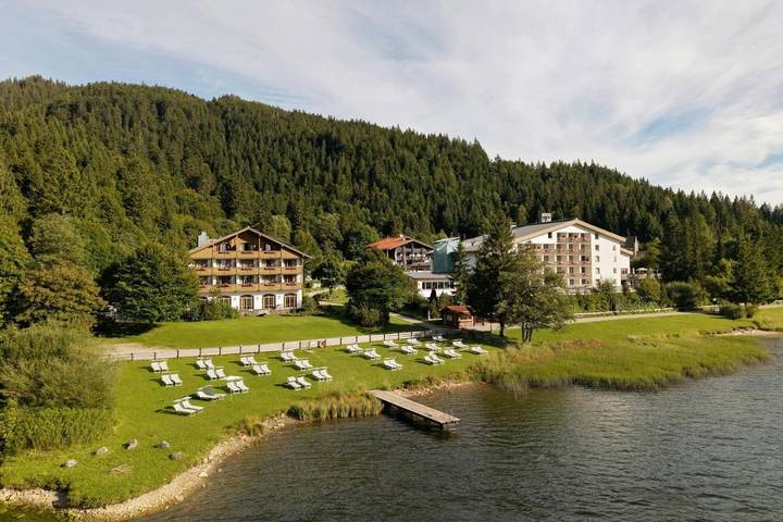 Hotel für 2 Personen, mit Ausblick und Pool sowie Sauna und Garten am Schliersee - 3