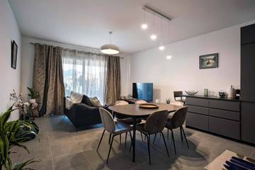 Ferienwohnung für 7 Personen, mit Ausblick und Balkon sowie Garten und Meerblick in Calanques