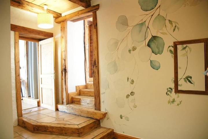 Gîte pour 6 personnes, avec terrasse ainsi que jardin et vue à Marignier - 3