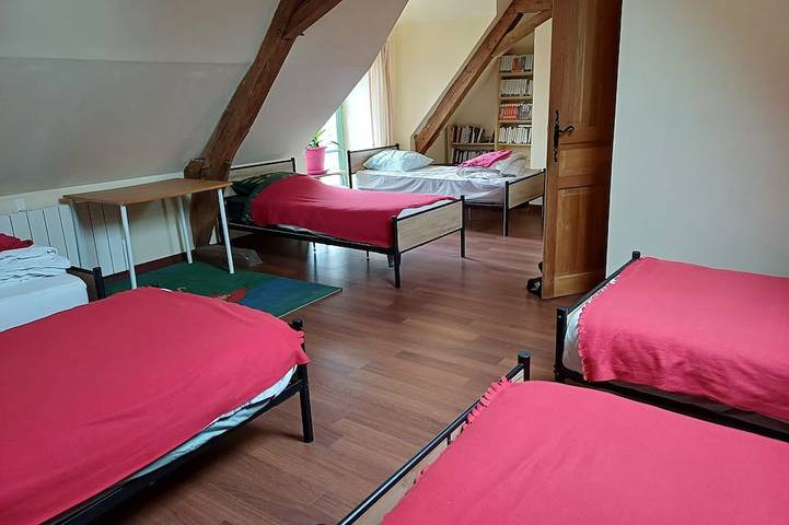 Location de vacances pour 8 personnes, avec jardin à Ahuillé - 3