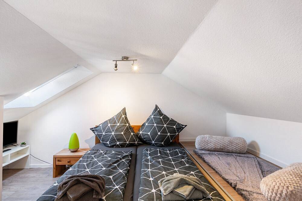 Ferienhaus mit Whirlpool und Sauna am Bernsteinsee in Wiefelstede, Ammerland