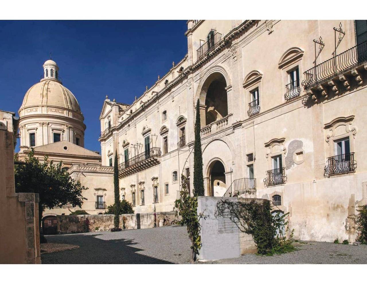 Camera 'King - Camera 3' con Giardino in Comune, Wi-Fi e Aria Condizionata in Noto, Noto e dintorni