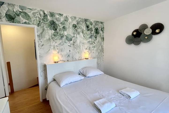 My Beach Cabin, a vacation rental with a garden and parking for 4 people. in Saint-Valery-sur-Somme, Abbeville region
