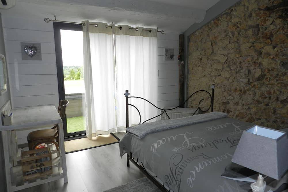Entire apartment, La Grange de Murviel T2 rated 4* by Étoiles de France in Murviel-lès-Béziers, Béziers region