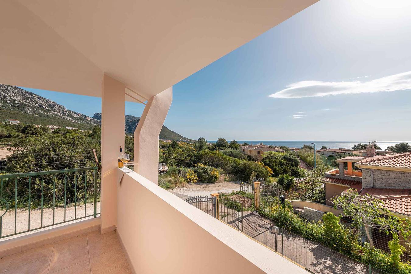Casa vacacional con terraza y lavadora  in Cala Gonone, Dorgali