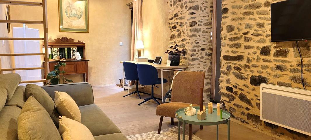 Gîte pour 2 personnes, avec Terrasse et Vue à Taden
