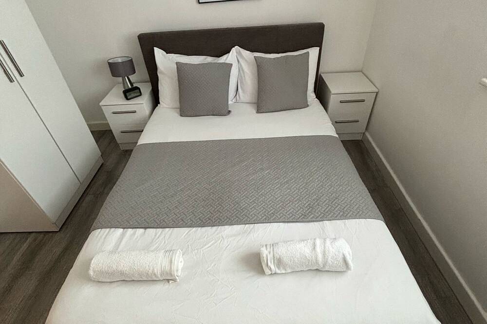 Ganze Wohnung, Apartment-Eigenes Badezimmer-2-Bed in Wigan, Greater Manchester