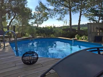 Cottage pour 7 personnes, avec terrasse ainsi que jardin et piscine à Les Matelles