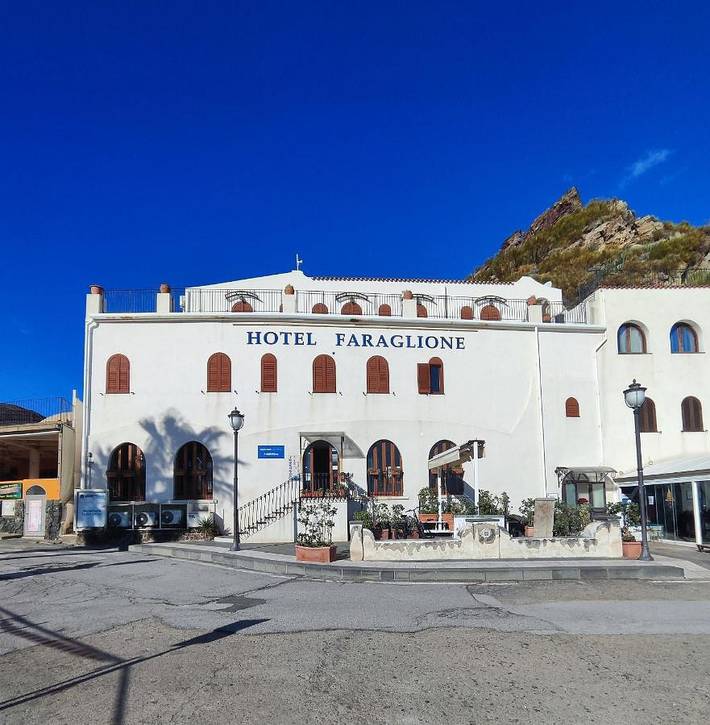 Hôtel pour 3 personnes, avec Terrasse dans Vulcano