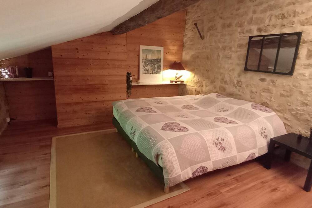 La ferme Biscot : Charme & Nature à 45 min de Lyon. Ferme rénovée avec piscine in Ambronay, Belley