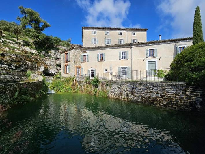 Location de vacances pour 8 personnes, avec bassin pour enfant et jardin ainsi que vue et piscine à Sauve - 3