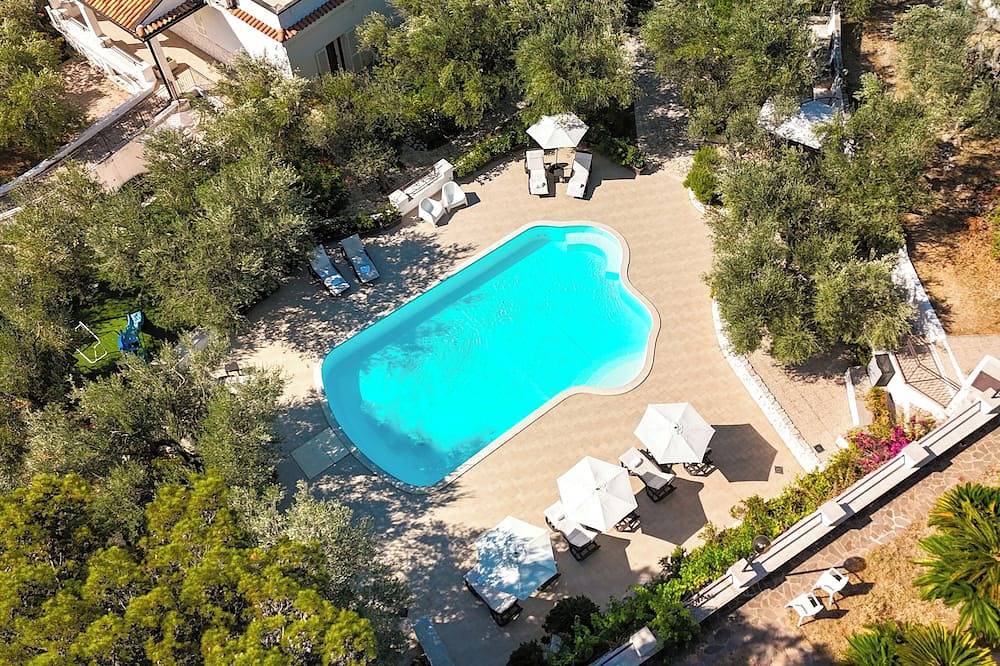 Villa for 23 Guests in Monte Sant'Angelo, Gargano