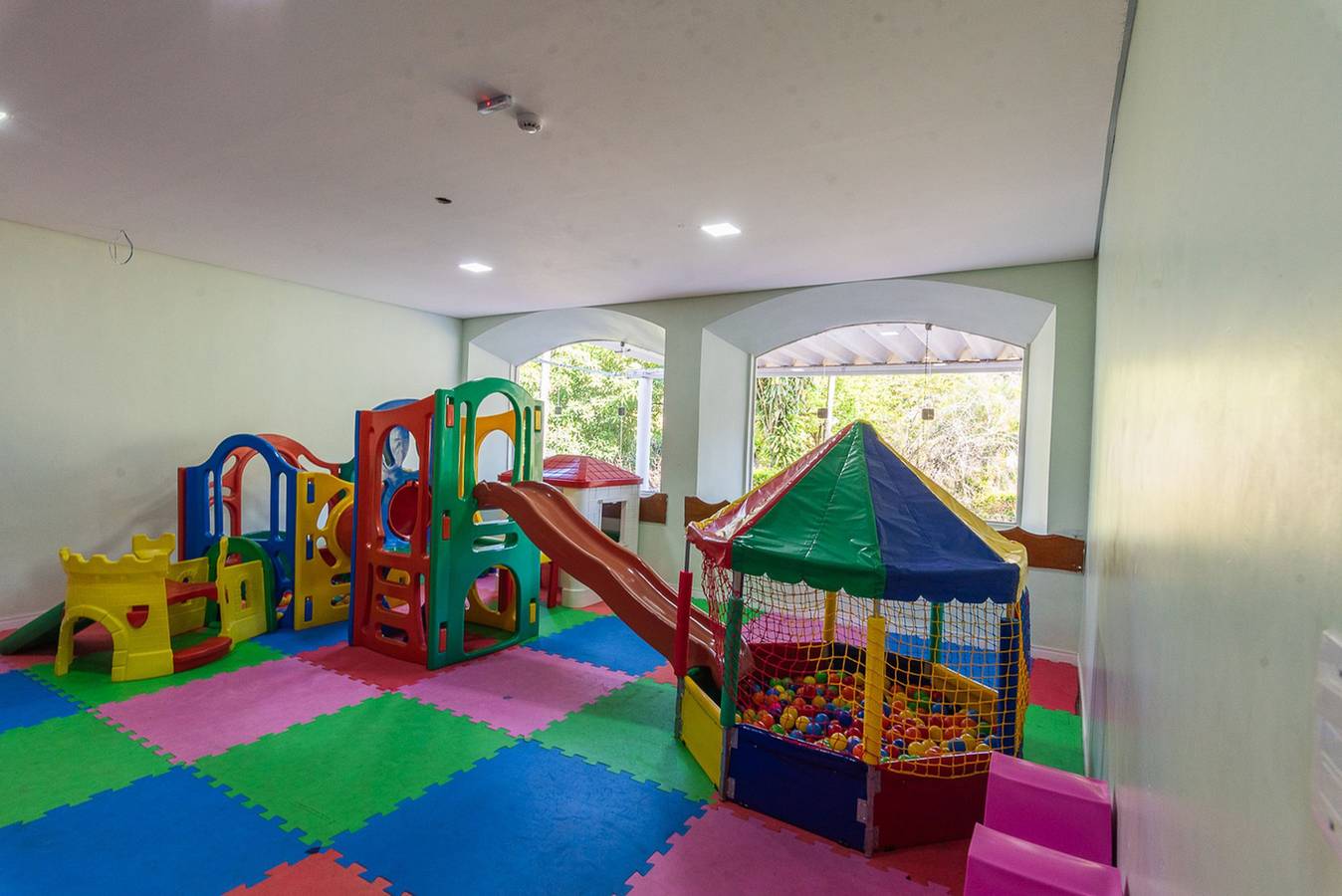 Entire apartment, Cavalinho Branco: Flat para 4 pessoas c/ piscina in Águas de Lindóia, São Paulo (state)