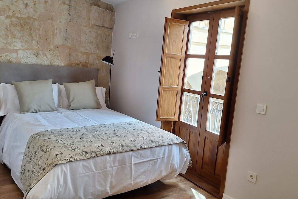 Entire apartment, Estudio a Estrenar al Lado de la Plaza Mayor de Salamanca in Centro (Salamanca), Salamanca