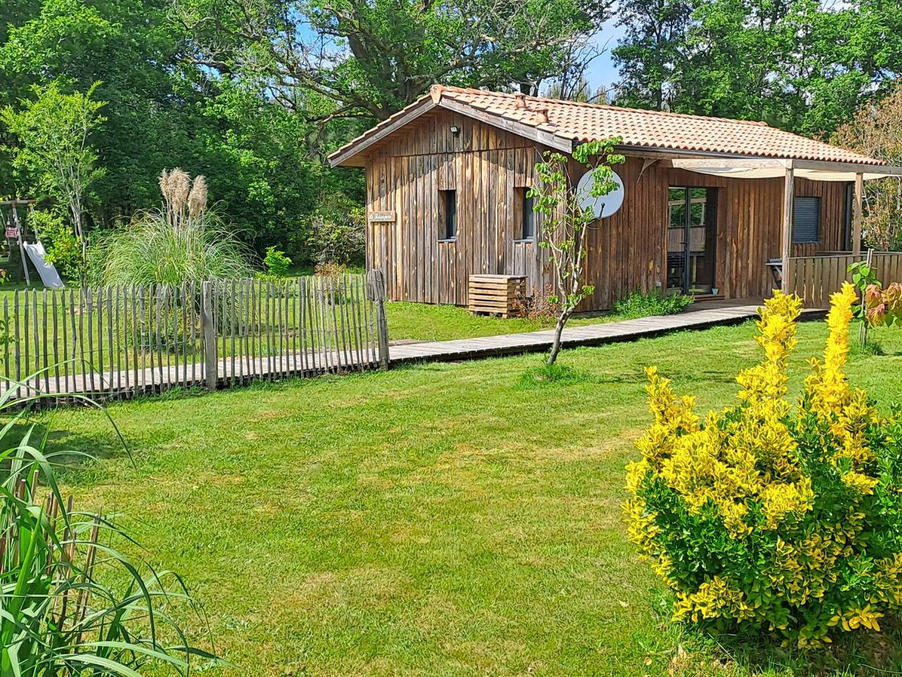Gîte de vacances les "Tchanquées" au Domaine de Sophie in Salles, Région d'Arcachon