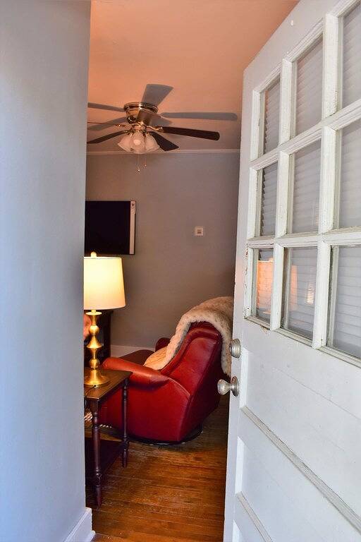 House with King and Queen beds! Garfield Cottage @Lsu in Baton Rouge, East Baton Rouge Parish