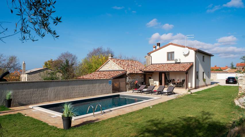 Ferienhaus für 4 Personen, mit Terrasse und Garten, mit Haustier