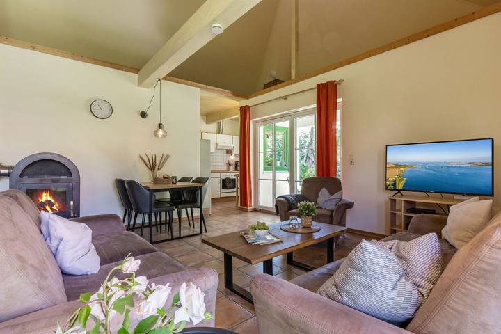 Ferienhaus für 5 Personen, mit Terrasse und Garten