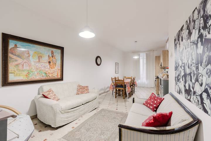 Ferienwohnung für 8 Personen, mit Garten und Balkon, mit Haustier