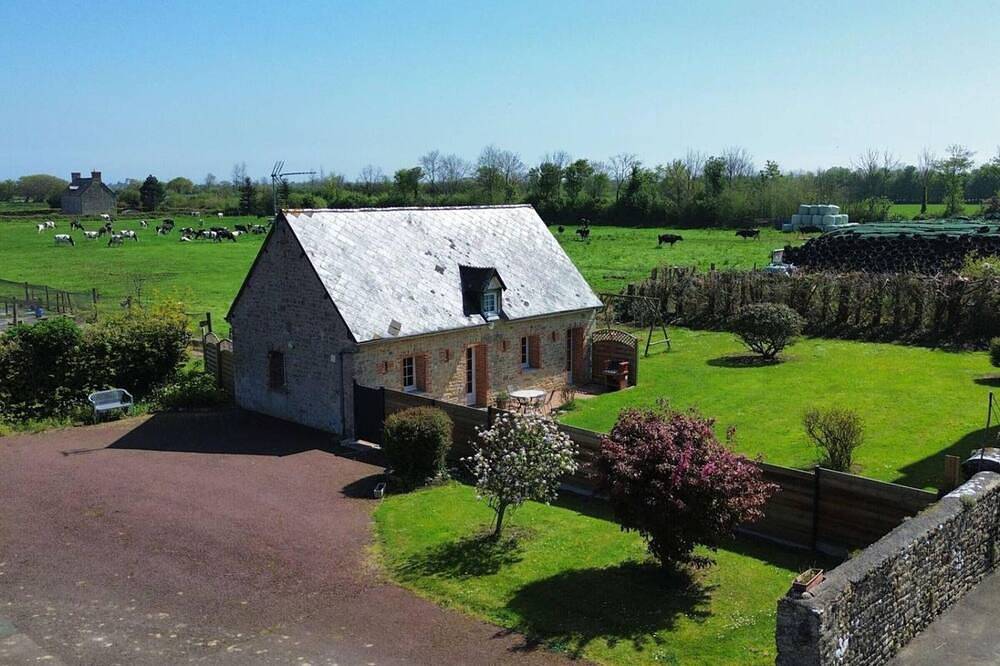Maison de Charme à Saint-Marcouf avec Jardin Privé in Saint-Marcouf, Région de Cherbourg
