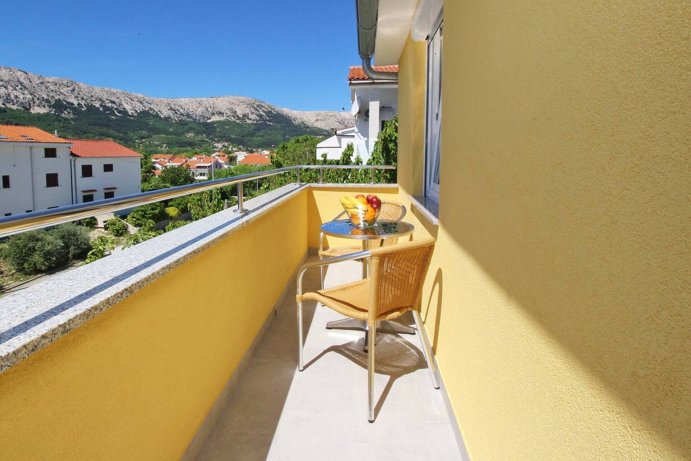 Ganze Wohnung, Charmante Wohnung Brnic Nr. 6 - mit Balkon und Meerblick in Baska, Krk