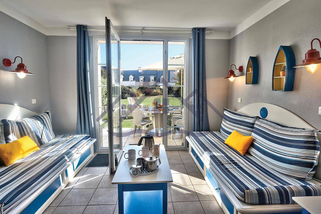 Localise - Maison E2 au Guilvinec - A 20m de la mer avec jardin et piscine - Tout à pied, plage, port, centre commerces, marché - Wifi inclus - Vue mer de la chambre - Animaux bienvenus - Linge de lit inclus in Guilvinec, Quimper und Umgebung