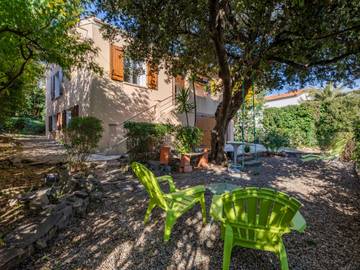 Gîte pour 4 personnes, avec terrasse et jardin dans Saint-Aygulf