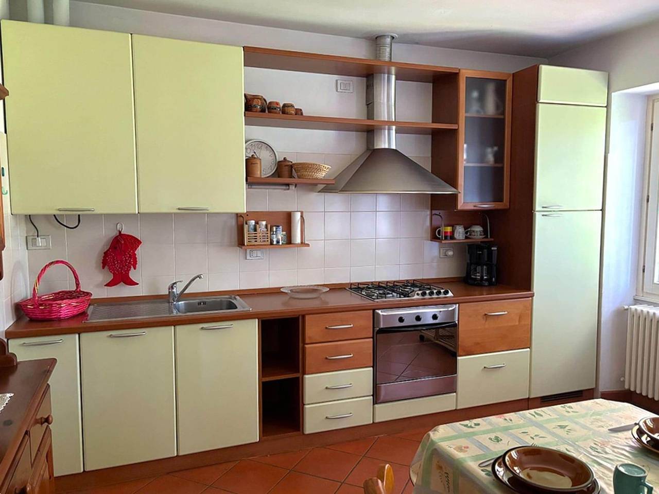 Ganze Wohnung, Ferienwohnung mit Seeblick in Luino für 4 Personen in Luino, Comune di Luino