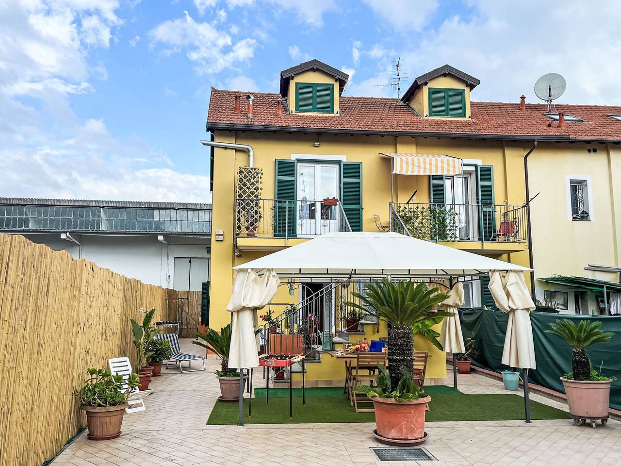 Ganze Wohnung, Tra Mare e Collina in Caramagna Ligure, Imperia