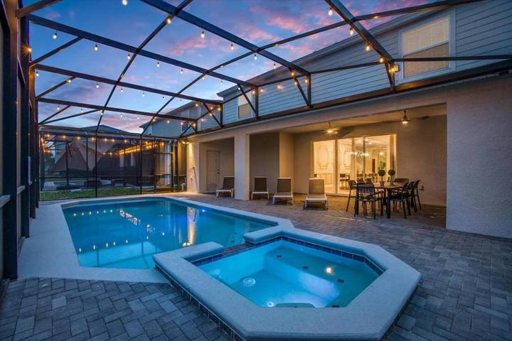 Ferienhaus für 28 Personen, mit Pool und Terrasse - 1