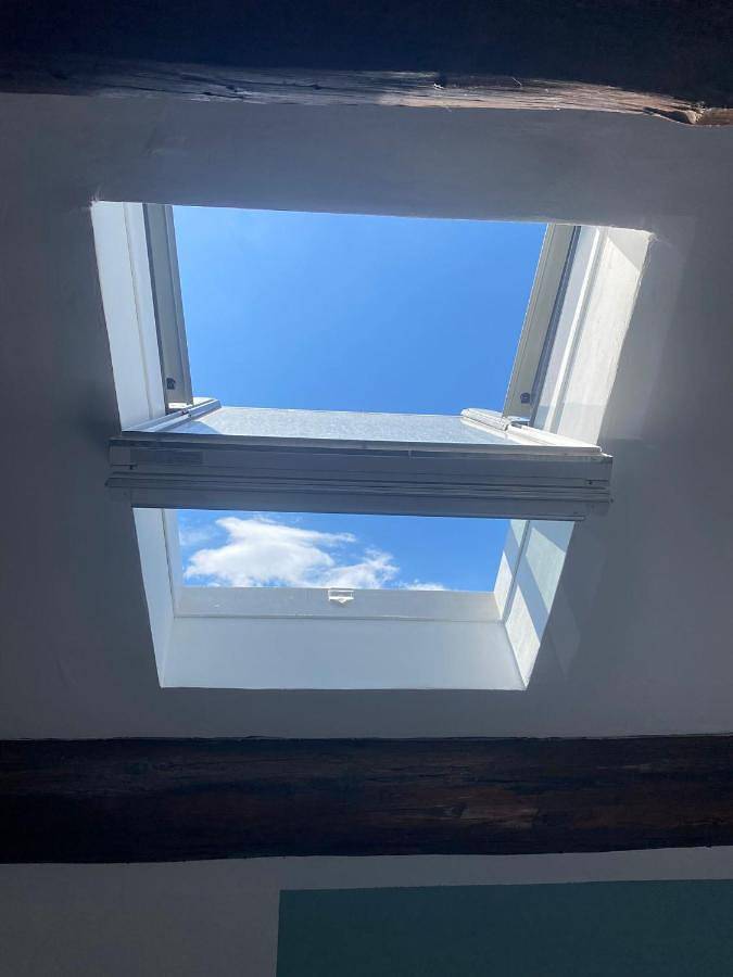 Gîte pour 2 personnes, avec Balcon ainsi que Terrasse et Vue dans Theatre Moliere Scene Nationale - 3