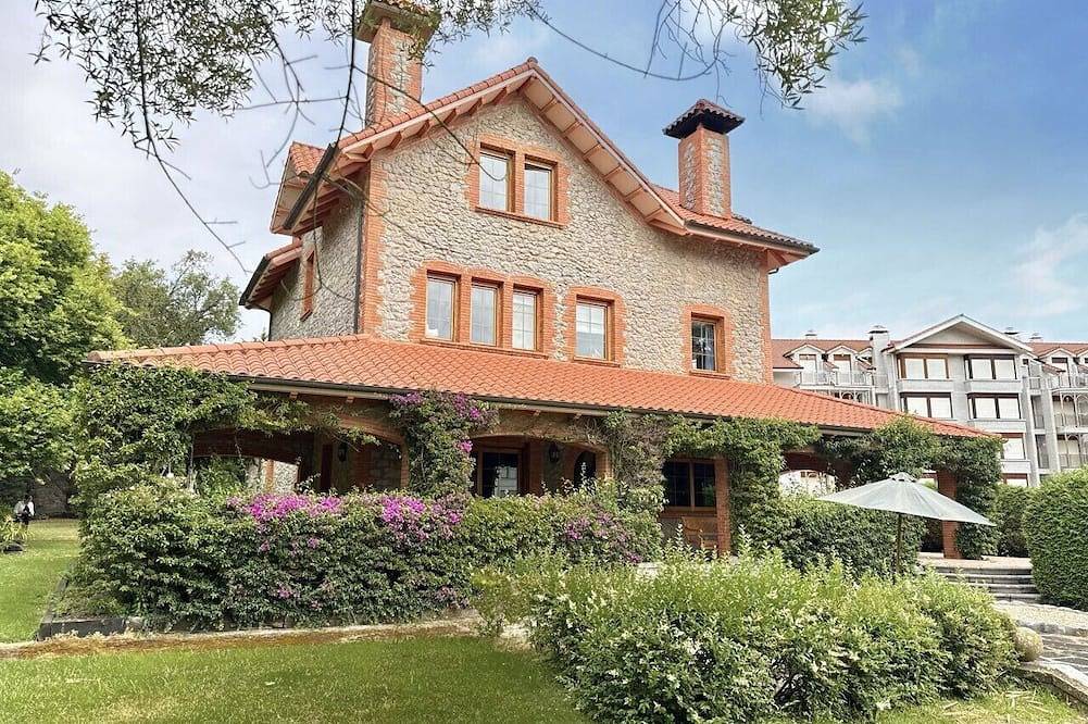 Villa Las tres Mares 6826 in Noja, Cantabrian Coast