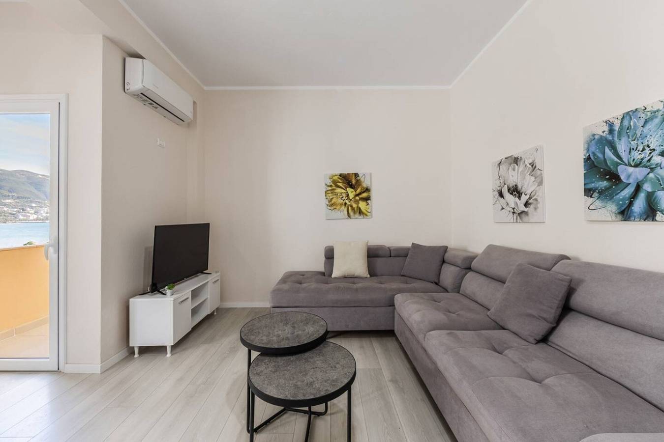 Apartamento entero, Sun & Sea 1Br Apartment in Vlorë (Ciudad), Vlorë