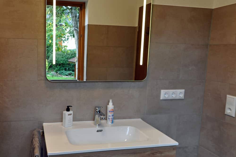 Ganze Wohnung, Ferienwohnung/App. für 2 Gäste mit 54m² in Hohenstein in Steckenroth, Hohenstein