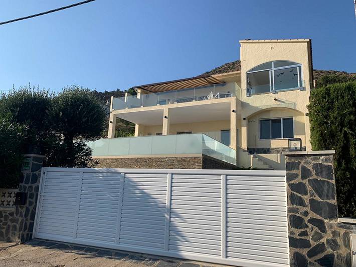 Villa für 6 Personen, mit Terrasse und Garten in Roses - 2