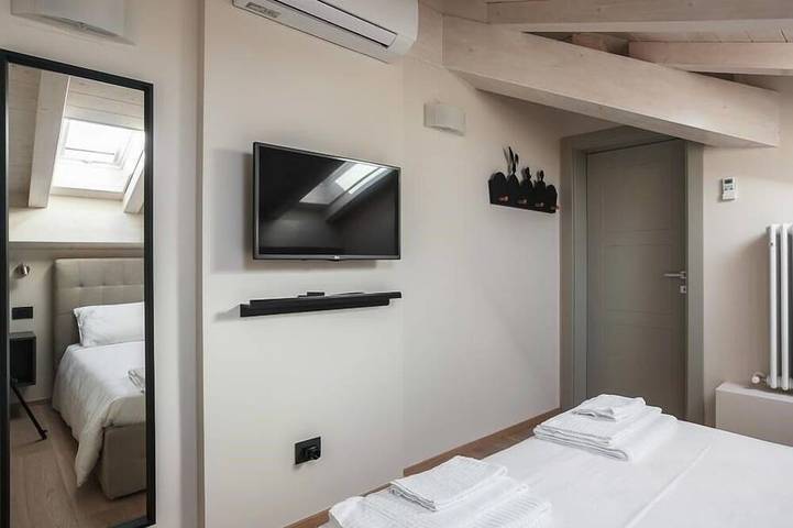 Apartamento entero, Apartamento-Apartamento-Baño privado con ducha-Vista a la Ciudad-Deluxe in Bolonia, Provincia de Bologna