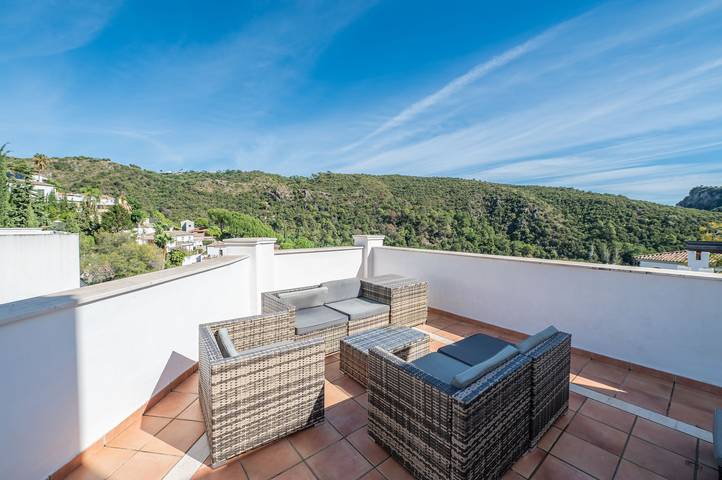 Apartamento para 6 personas, con Balcón y Piscina para niños en Benahavís