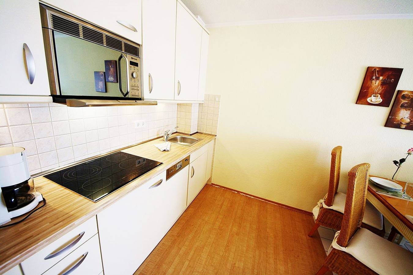 Ganze Wohnung, Moderne Ferienwohnung mit Sauna und beheiztem Innen-Pool in Westerland in Westerland, Sylt (Gemeinde)