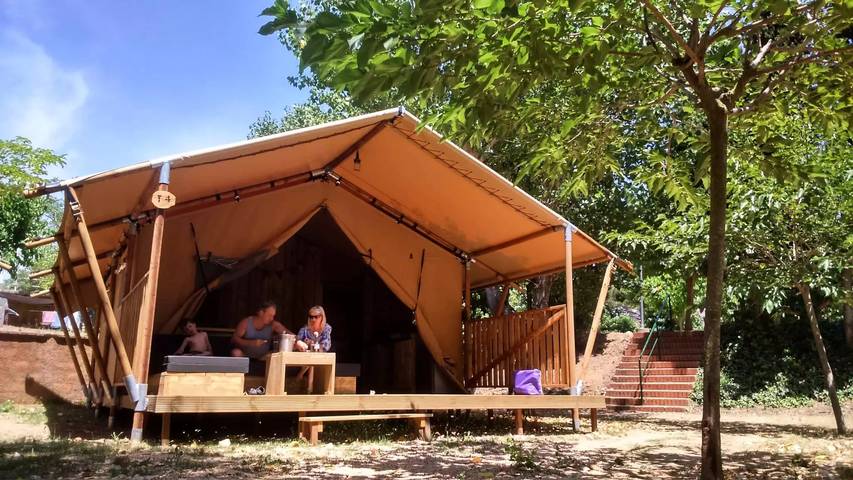 Camping pour 4 personnes, avec piscine et terrasse à Lloret de Mar - 4