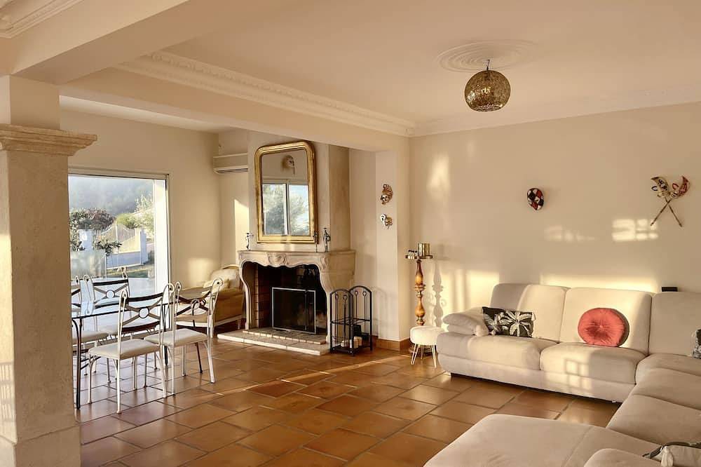Location Saisonnière, Villa Proche de Marseille, Cassis la Ciotat in Saint-Zacharie, Brignoles region