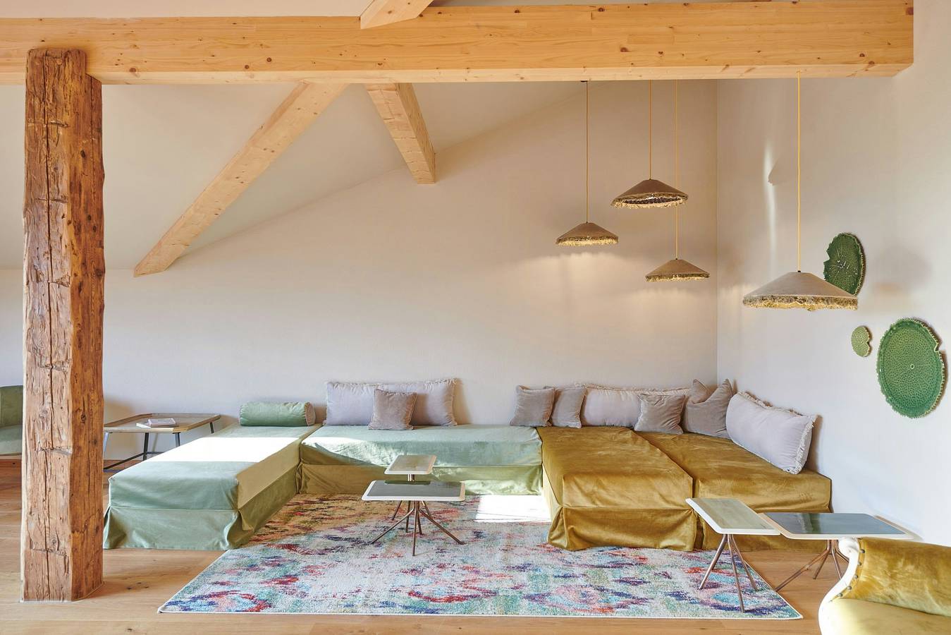 Ganze Wohnung, Loft-Apartment am Chiemsee mit Panoramafenster in Übersee, Chiemsee