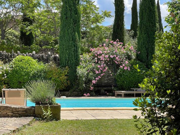 Location de vacances pour 6 personnes, avec piscine ainsi que jardin et vue à Cabrières-d'Avignon - 3